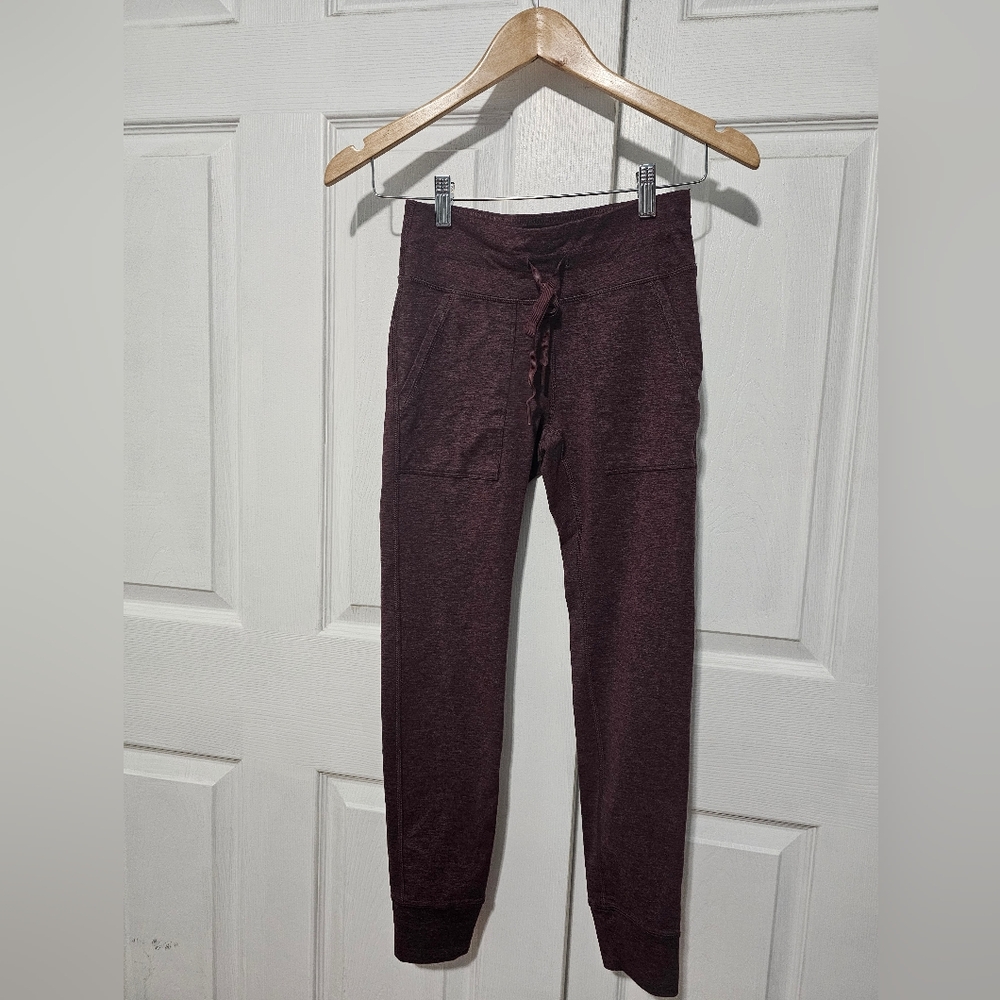 Aerie Chill Play Move Leggings – Maroon